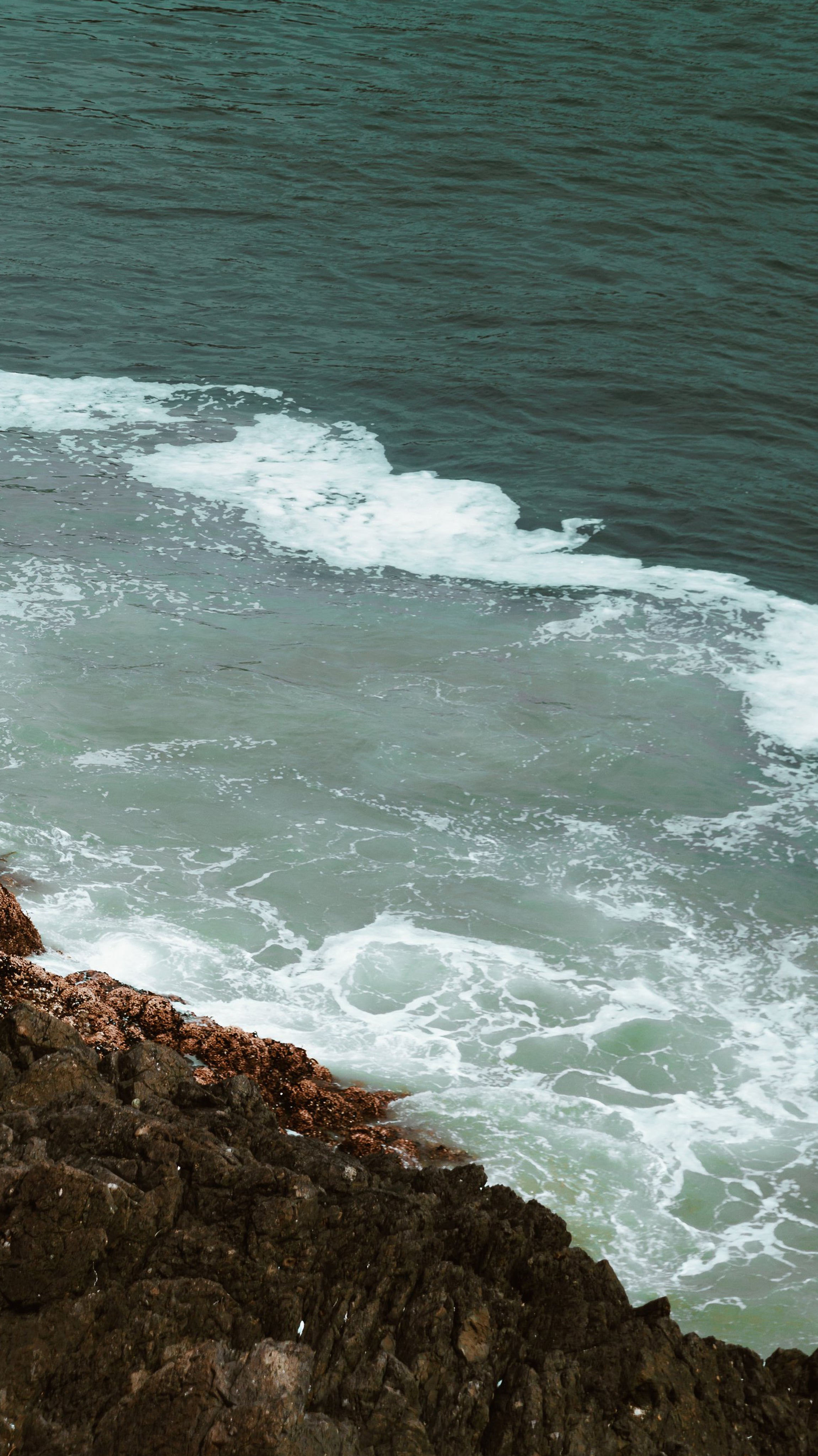 files/view-of-the-sea-iphone-wallpaper.jpg